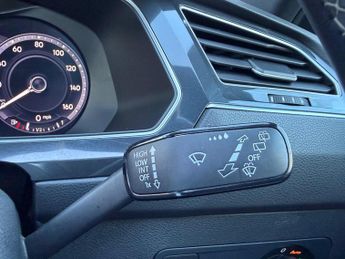 Volkswagen Tiguan 2.0 TSI BlueMotion Tech R-Line DSG 4Motion Euro 6 (s/s) 5dr