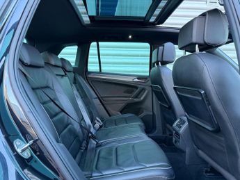 Volkswagen Tiguan 2.0 TSI BlueMotion Tech R-Line DSG 4Motion Euro 6 (s/s) 5dr