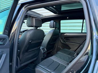 Volkswagen Tiguan 2.0 TSI BlueMotion Tech R-Line DSG 4Motion Euro 6 (s/s) 5dr
