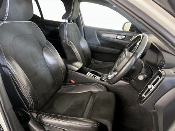 Volvo XC40 1.5 T3 R-Design Auto Euro 6 (s/s) 5dr