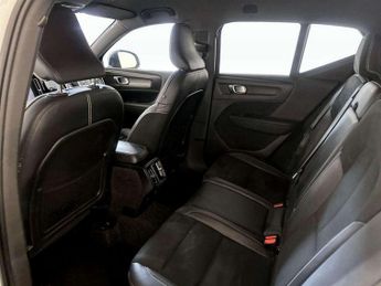 Volvo XC40 1.5 T3 R-Design Auto Euro 6 (s/s) 5dr