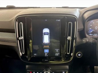 Volvo XC40 1.5 T3 R-Design Auto Euro 6 (s/s) 5dr