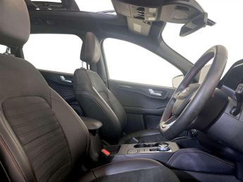 Ford Kuga 2.5 EcoBoost Duratec 14.4kWh ST-Line X First Edition CVT Euro 6 