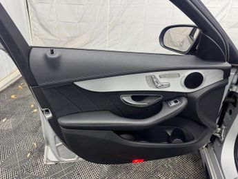 Mercedes-Benz C Class 1.6 C200d AMG Line (Premium) Saloon 4dr Diesel G-Tronic+ Euro 6 