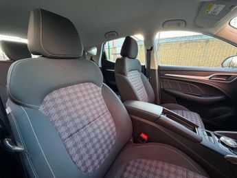 MG MG ZS 44.5kWh Excite Auto 5dr