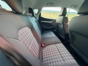 MG MG ZS 44.5kWh Excite Auto 5dr