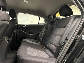 Hyundai IONIQ 1.6 h-GDi 8.9kWh Premium DCT Euro 6 (s/s) 5dr