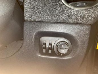 Vauxhall Corsa 1.4 16V SE Auto Euro 5 5dr