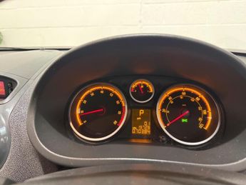 Vauxhall Corsa 1.4 16V SE Auto Euro 5 5dr