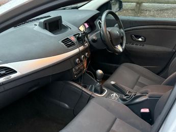 Renault Megane 1.6 16V Dynamique TomTom Euro 5 5dr
