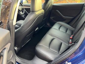 Tesla Model 3 (Dual Motor) Long Range Auto 4WDE 4dr