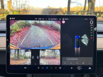 Tesla Model 3 (Dual Motor) Long Range Auto 4WDE 4dr