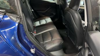 Tesla Model 3 (Dual Motor) Long Range Auto 4WDE 4dr
