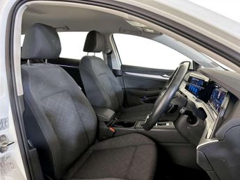 Volkswagen Golf 1.5 eTSI MHEV Life DSG Euro 6 (s/s) 5dr