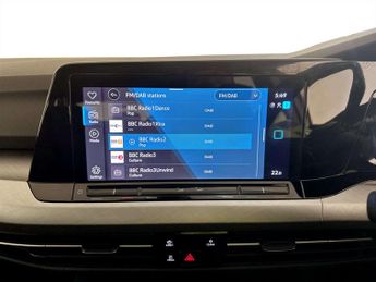 Volkswagen Golf 1.5 eTSI MHEV Life DSG Euro 6 (s/s) 5dr