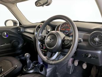 MINI Hatch 1.5 Cooper Classic Euro 6 (s/s) 3dr