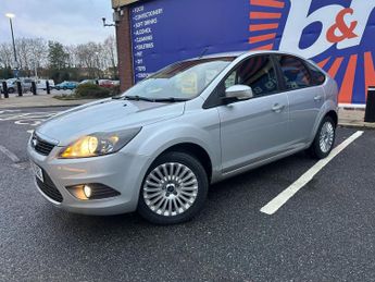 Ford Focus 1.6 Titanium Hatchback 5dr Petrol Automatic (184 g/km, 99 bhp)