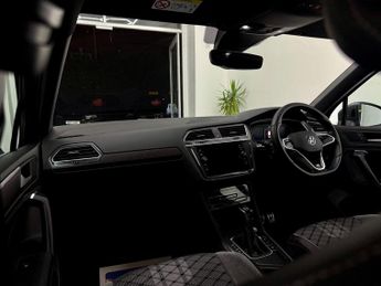Volkswagen Tiguan 1.5 TSI R-Line DSG Euro 6 (s/s) 5dr