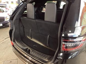 Land Rover Discovery Sport 2.0 D180 MHEV R-Dynamic S Auto 4WD Euro 6 (s/s) 5dr