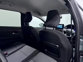 Dacia Jogger 1.6 Hybrid EXTREME MPV 5dr Petrol Hybrid Auto Euro 6 (s/s) (140 