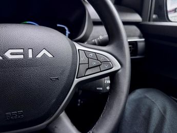 Dacia Jogger 1.6 Hybrid EXTREME MPV 5dr Petrol Hybrid Auto Euro 6 (s/s) (140 