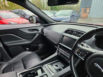 Jaguar F-PACE 2.0 D240 R-Sport Auto AWD Euro 6 (s/s) 5dr