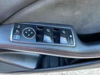 Mercedes-Benz A Class 2.1 A200d AMG Line (Premium) 7G-DCT Euro 6 (s/s) 5dr