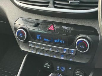 Hyundai TUCSON 1.6 CRDi MHEV Premium DCT Euro 6 (s/s) 5dr