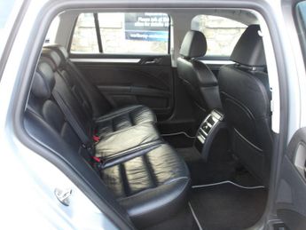 Skoda Superb 2.0 TDI Elegance Estate 5dr Diesel DSG Euro 5 (s/s) (170 ps)