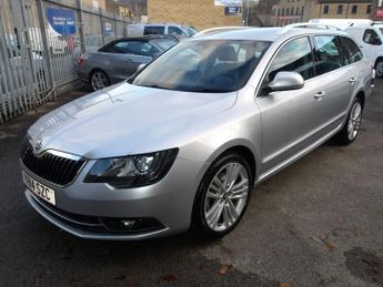 Skoda Superb 2.0 TDI Elegance Estate 5dr Diesel DSG Euro 5 (s/s) (170 ps)
