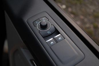 Ford Transit Custom 2.0 320 EcoBlue Limited Crew Van Auto L2 H1 Euro 6 (s/s) 5dr