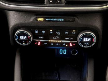 Ford Kuga 2.5 Duratec 14.4kWh Vignale CVT Euro 6 (s/s) 5dr