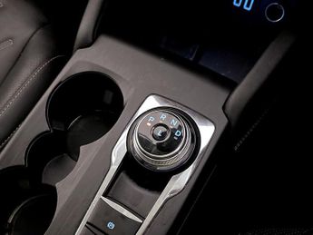 Ford Kuga 2.5 Duratec 14.4kWh Vignale CVT Euro 6 (s/s) 5dr