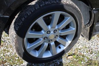 Land Rover Range Rover 3.0 Td6 Vogue Station Wagon Auto 4WD 5dr