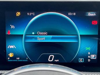 Mercedes-Benz A Class 1.5 A180d AMG Line (Executive) 7G-DCT Euro 6 (s/s) 5dr