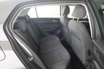 Volkswagen Golf 1.5 TSI Life Euro 6 (s/s) 5dr