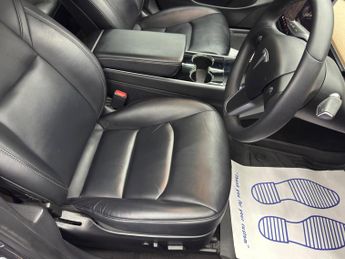 Tesla Model 3 (Dual Motor) Long Range Auto 4WDE 4dr