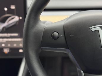 Tesla Model 3 (Dual Motor) Long Range Auto 4WDE 4dr