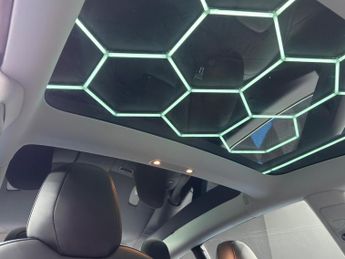 Tesla Model 3 (Dual Motor) Long Range Auto 4WDE 4dr