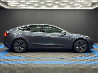 Tesla Model 3 (Dual Motor) Long Range Auto 4WDE 4dr