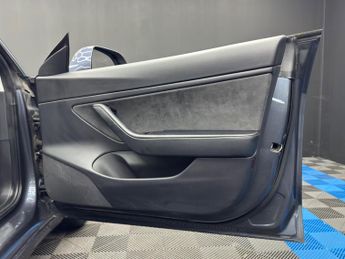 Tesla Model 3 (Dual Motor) Long Range Auto 4WDE 4dr