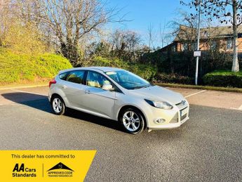 Ford Focus 1.6 TDCi ECOnetic Zetec Euro 5 (s/s) 5dr