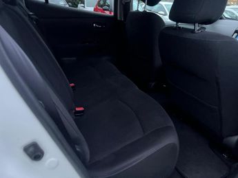 Nissan Leaf 24kWh Acenta Auto 5dr