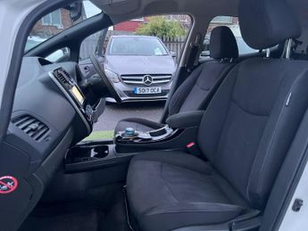 Nissan Leaf 24kWh Acenta Auto 5dr