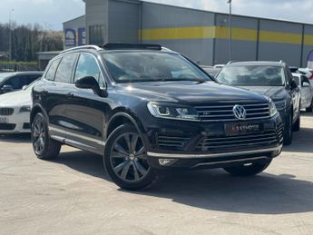 Volkswagen Touareg 3.0 TDI V6 BlueMotion Tech R-Line Tiptronic 4WD Euro 6 (s/s) 5dr