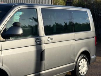 Volkswagen Transporter Shuttle 2.0 TD T30 SE DSG L1 H1 4dr
