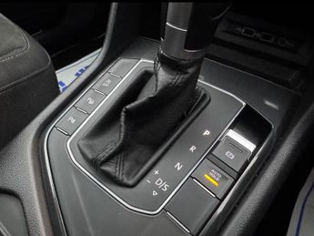 Volkswagen Tiguan 2.0 TDI BlueMotion Tech SEL DSG Euro 6 (s/s) 5dr