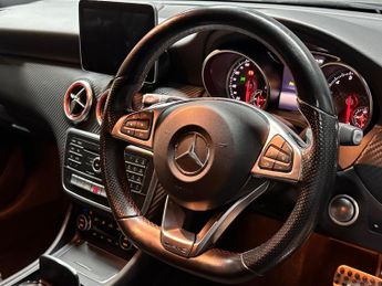 Mercedes-Benz A Class 1.6 A200 AMG Line 7G-DCT Euro 6 (s/s) 5dr