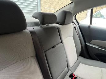 Chevrolet Cruze 1.8 LT Euro 5 4dr