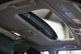 Land Rover Discovery 4 3.0 SD V6 HSE CommandShift 4WD Euro 5 5dr